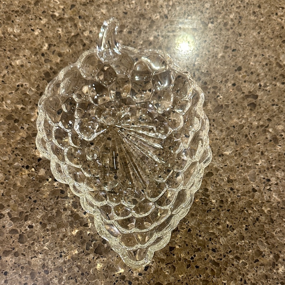 Vintage Grape Cluster dish